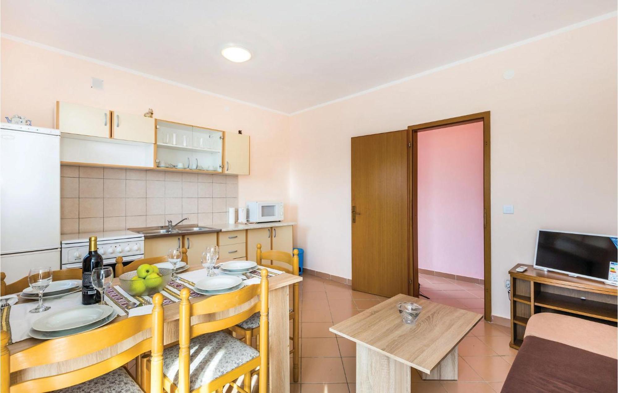 Nice Apartment In Matulji With Kitchen Extérieur photo